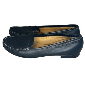 FERRAGAMO BLACK LEATHER LOAFERS